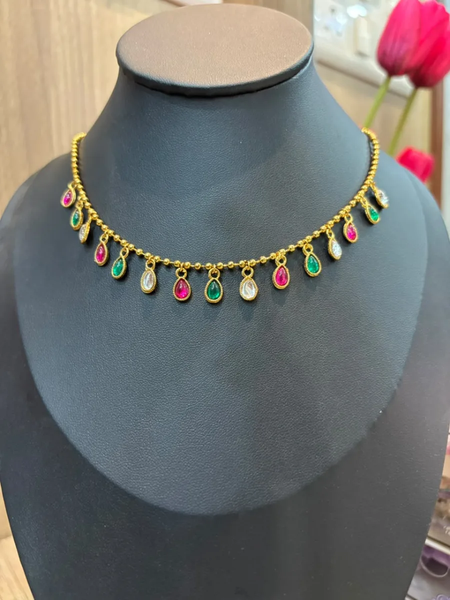 Multicolor Teardrop Choker Necklace