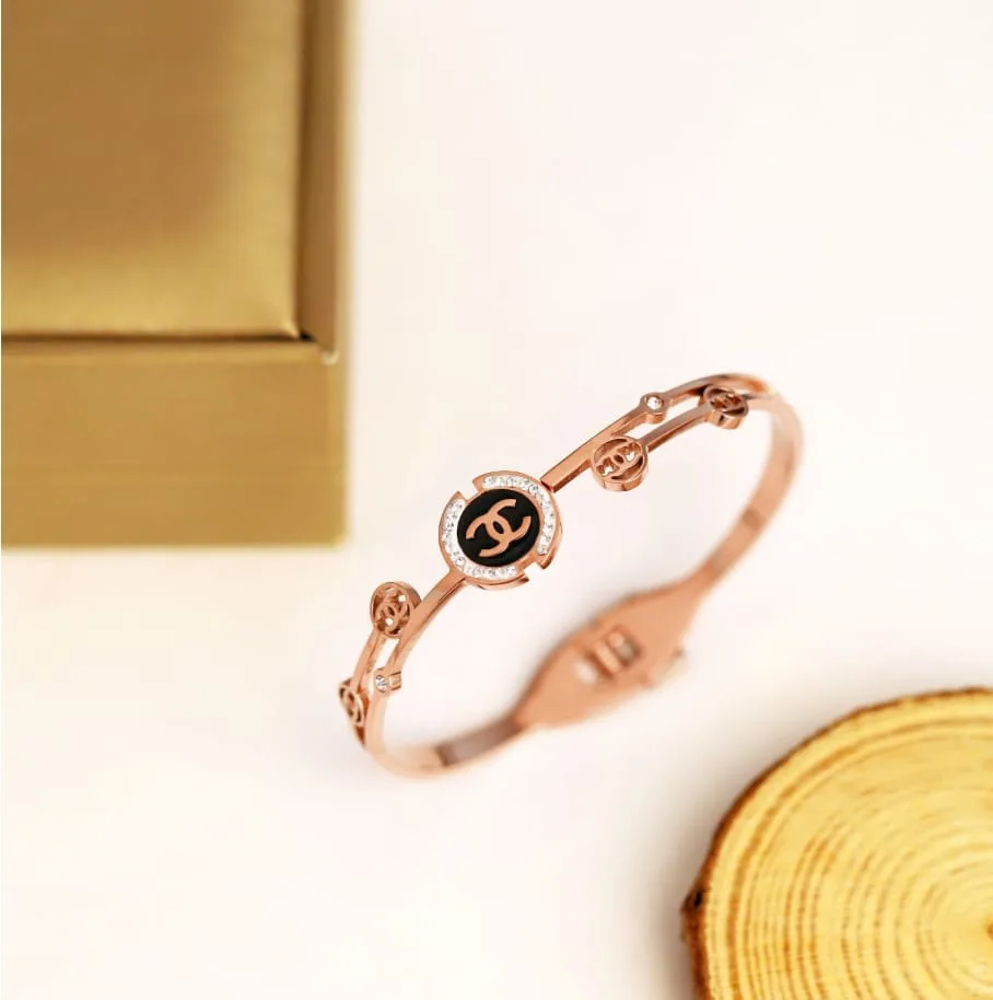 Rose Gold Interlocking Loop Cuff Bracelet