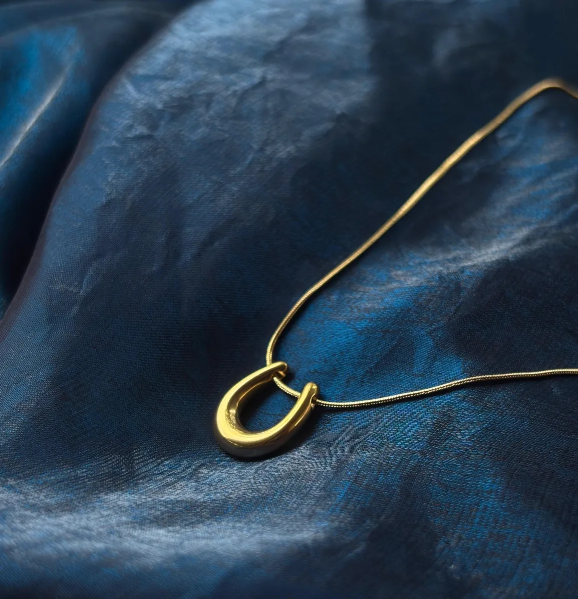 U Shape Pendant Necklace