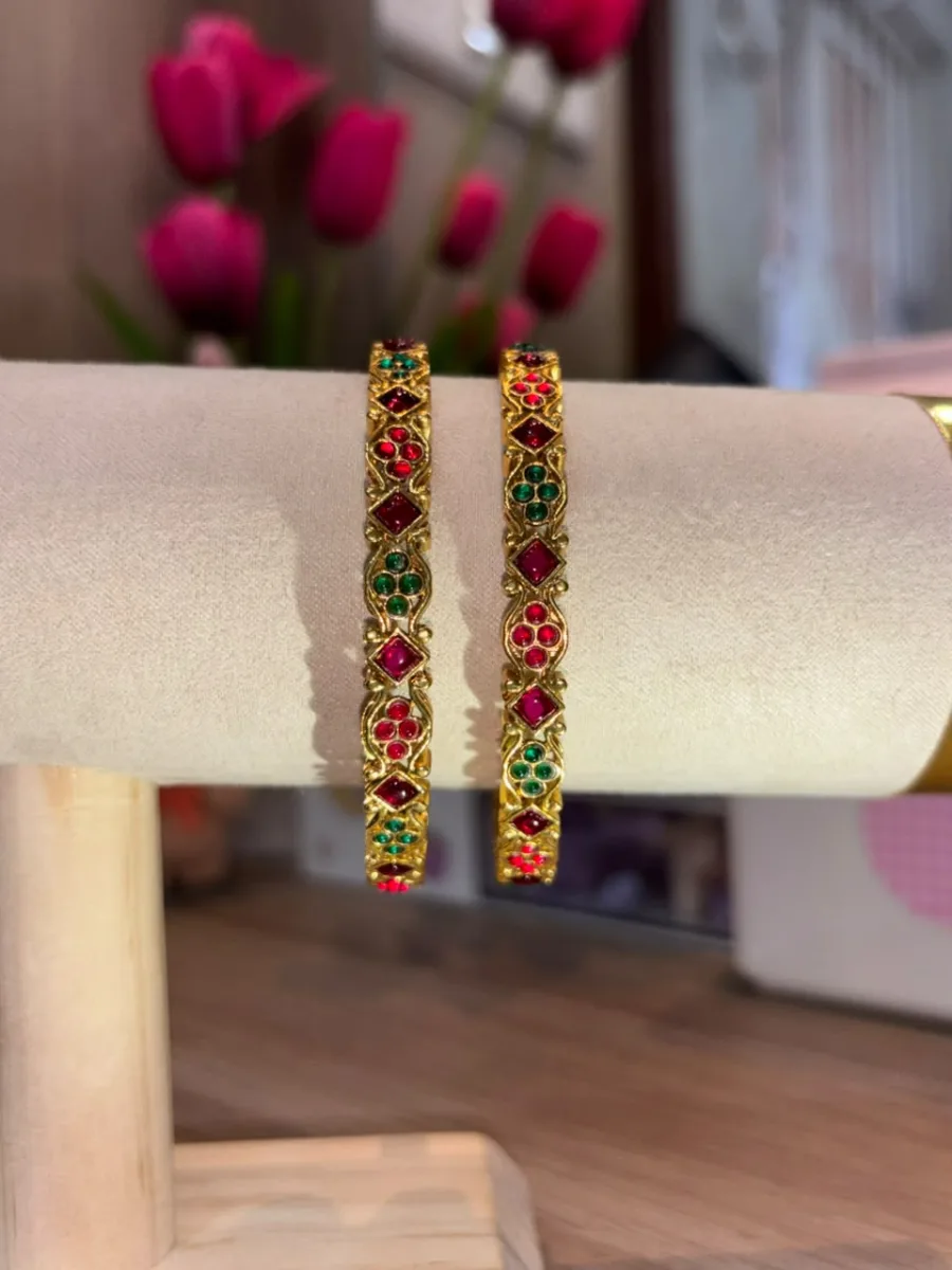 Red Green Stone Bangle Pair