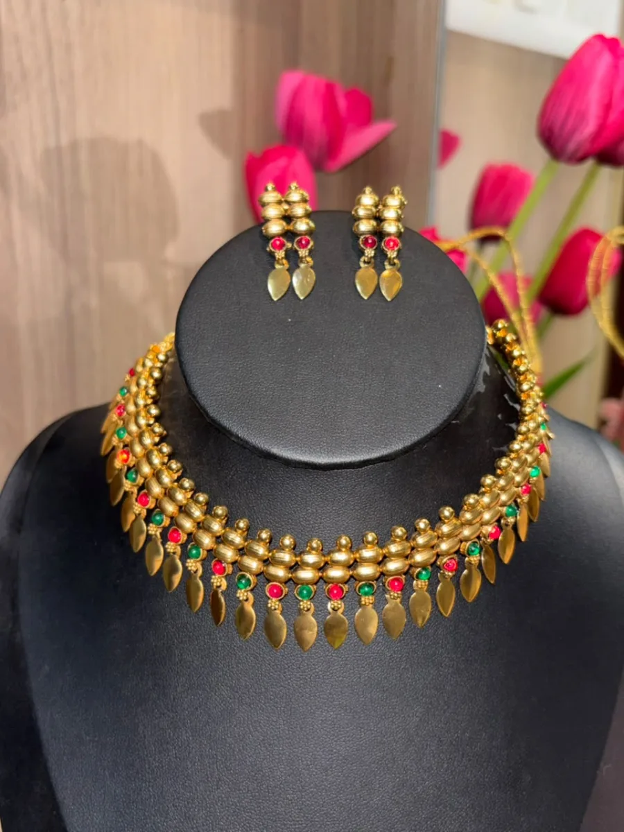 Elakkathali Ruby Emerald Choker Set