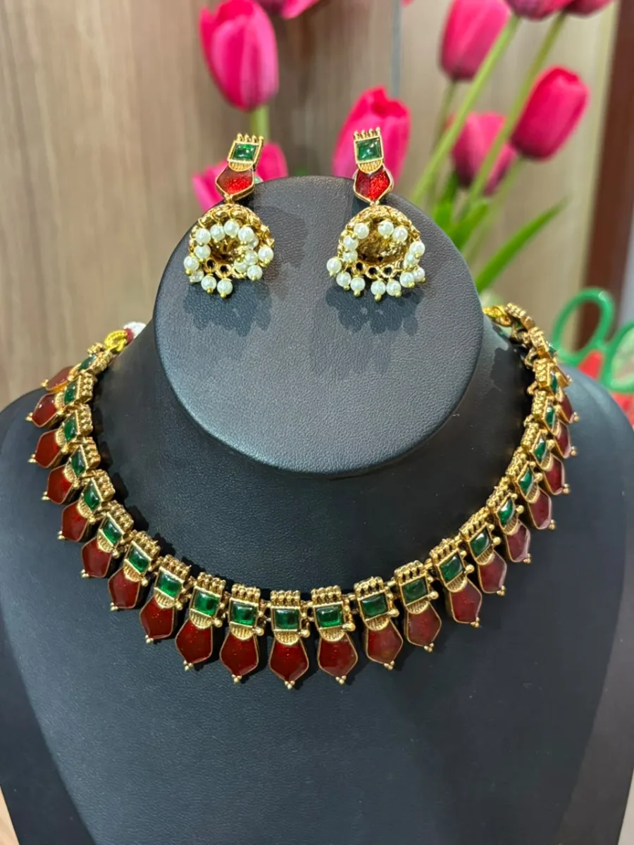Kerala Style Nagapadam Necklace Set
