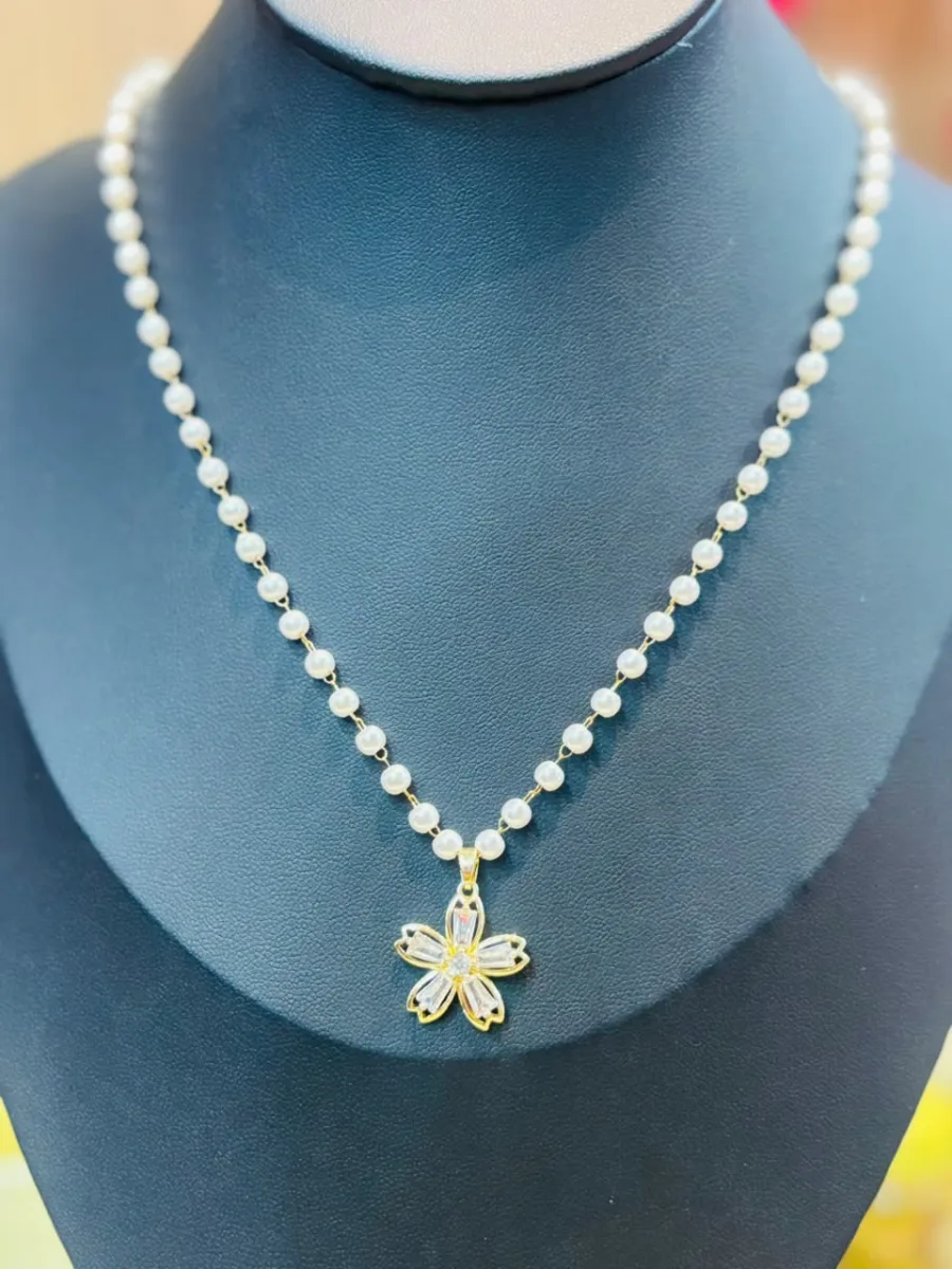 Pearl Chain Flower Pendant Necklace