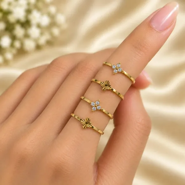 Gold Clover & Stone Flower Ring (Size 6)