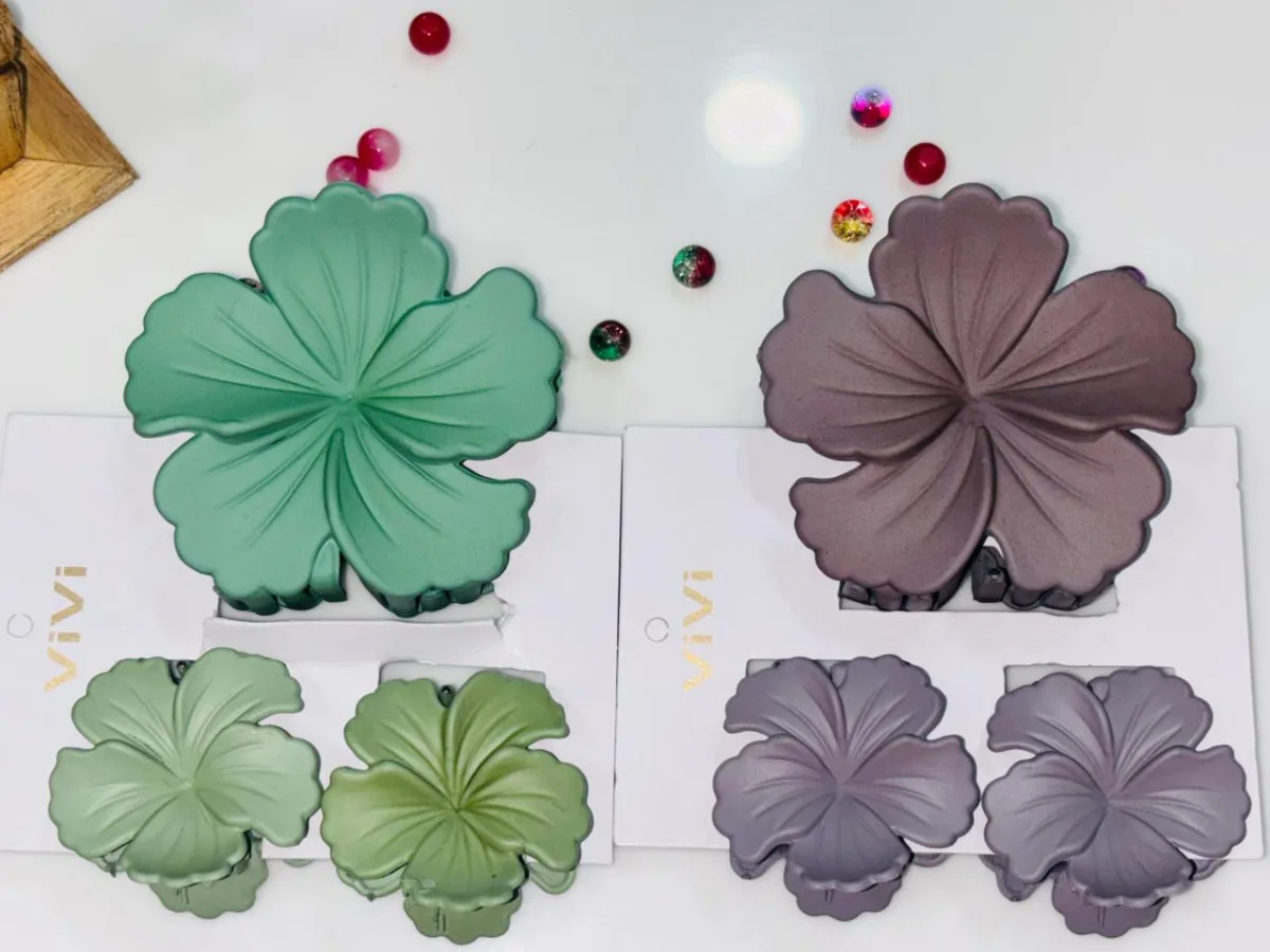 Matte Hibiscus Claw Clips(Pack of 3)