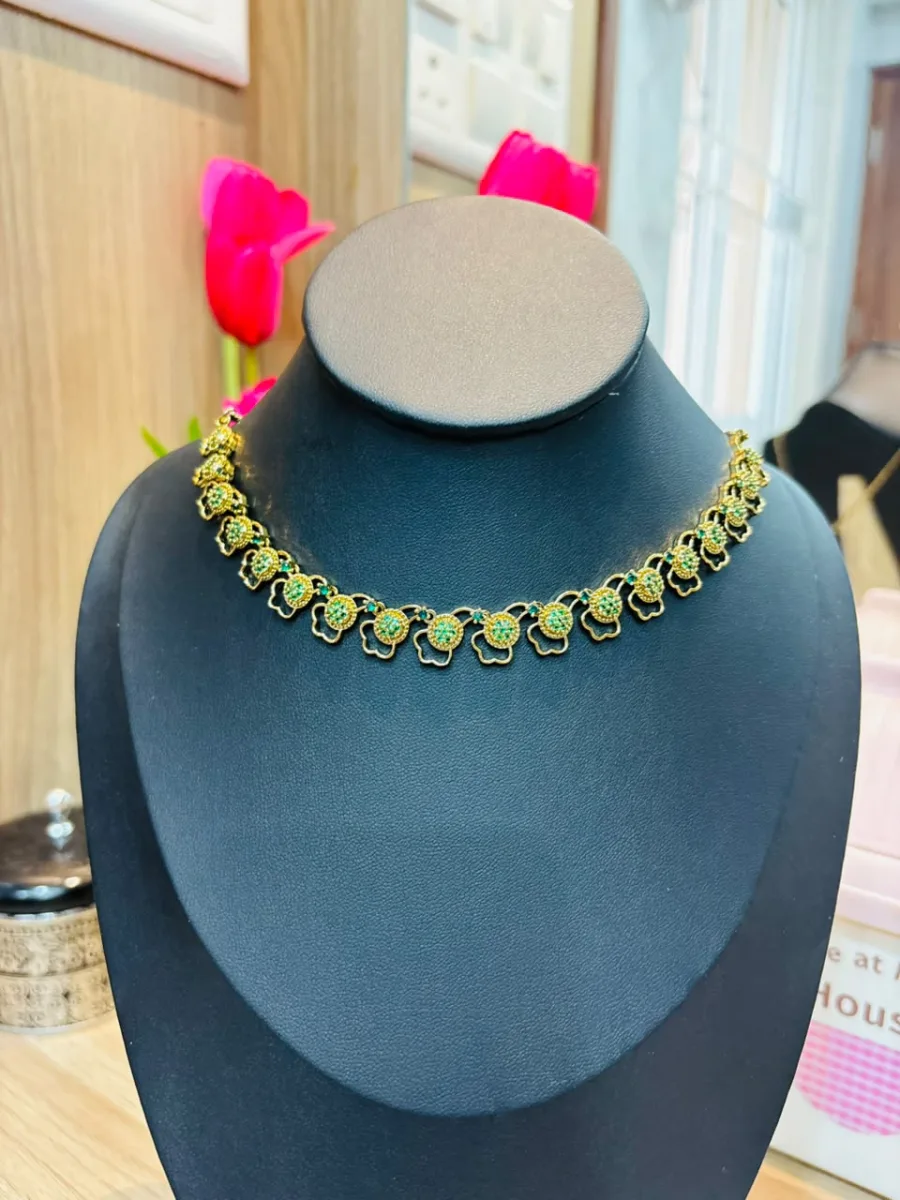Antique Gold AD Stone Floral Choker