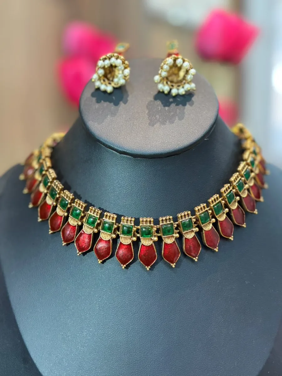 Kerala Style Nagapadam Necklace Set