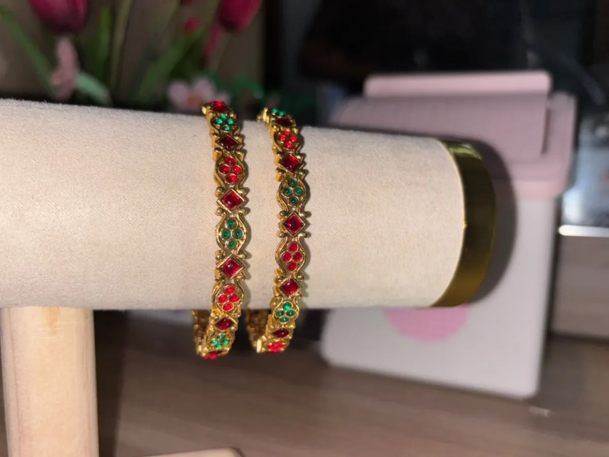 Red Green Stone Bangle Pair