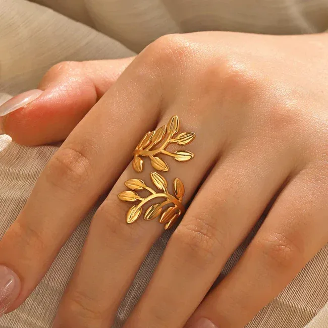 Exaggerated Branch Leaf Adjustable Ring
