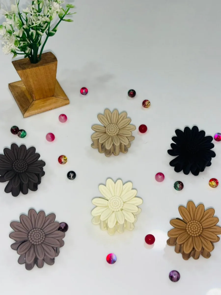 Korean Sunflower Matte Hair Claws