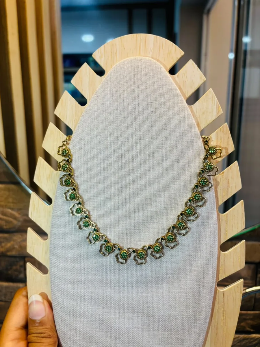 Antique Gold AD Stone Floral Choker