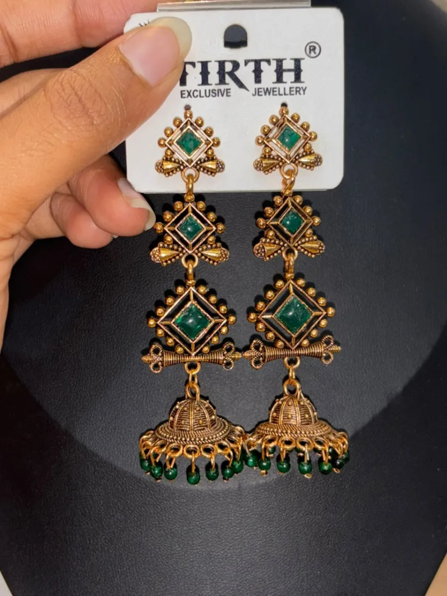 Long Green Stone Motif Drop Earrings