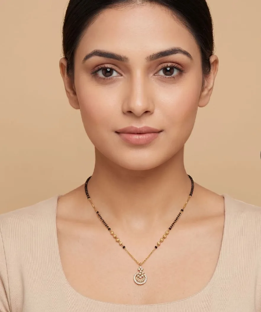 Traditional Black Bead Pendant Necklace