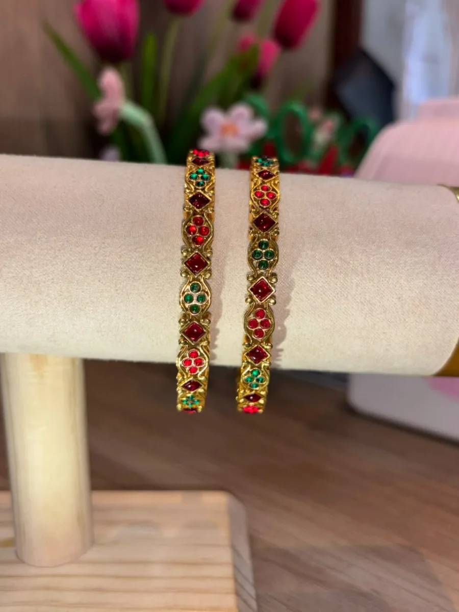 Red Green Stone Bangle Pair