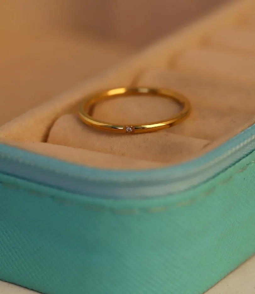 Anti Tarnish Simple Stone Plain Ring