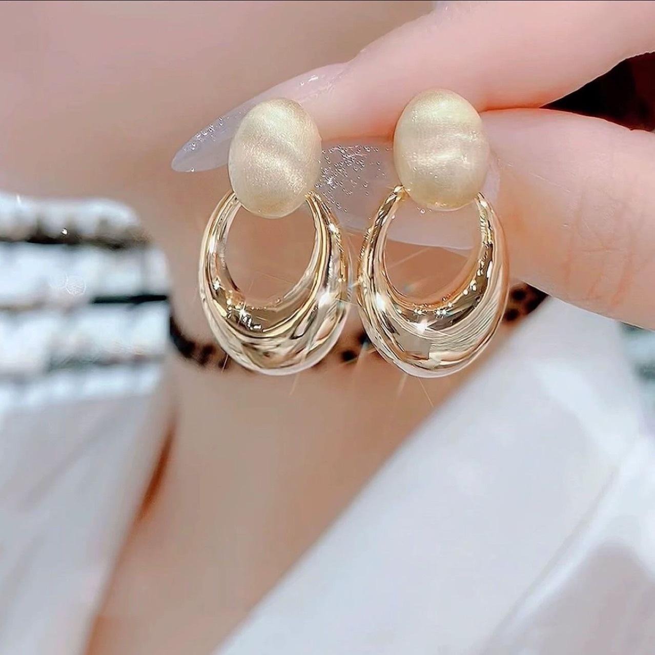 Oval Shape Earrings